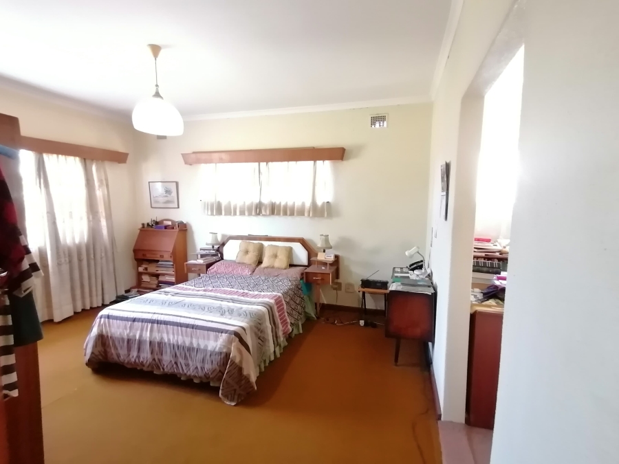 4 Bedroom Property for Sale in Stellenberg Western Cape